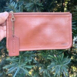 SOLD*** Vintage Coach 7170 British Tan Skinny Case Makeup Kit